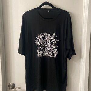 NWOT oversized mushroom tee
